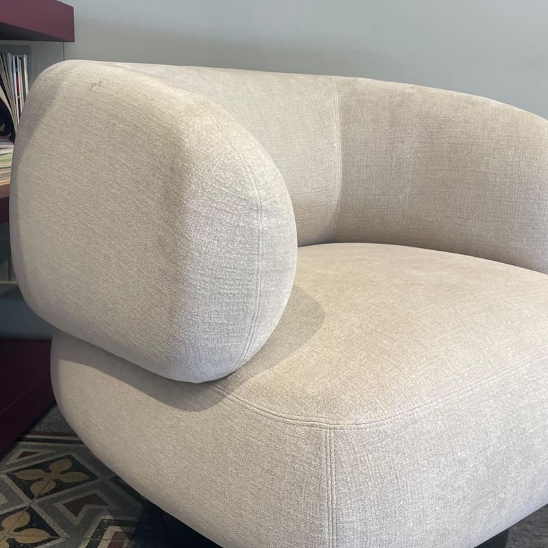 Lago Poltrona Zeppelin rivestimento tessuto Club longho design palermo