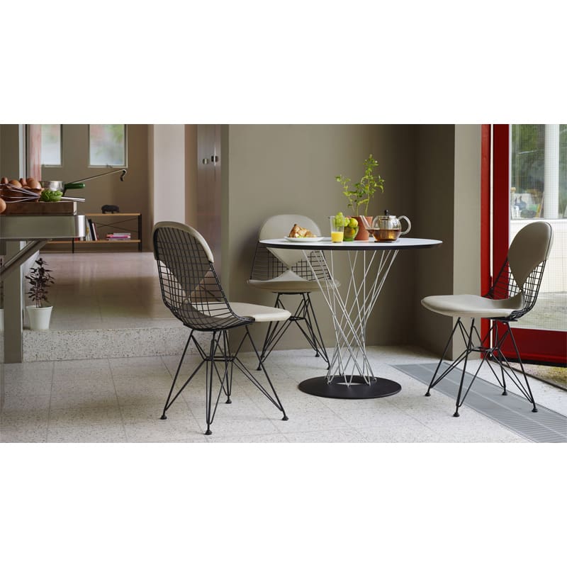 Vitra Tavolo Dining Table d90 LONGHO Design Concept Store