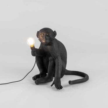 Seletti-The-Monkey-Lamp-seduta-Nera-Longho-Design-Palermo