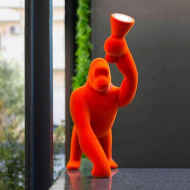 Qeeboo Lampada da Tavolo Kong XS Velvet arancio longho design palermo