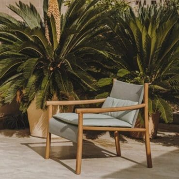 Arper-Poltrona-Kata-Robinia-3D-Knit-con-pattern-a-righe-Longho-Design-Palermo