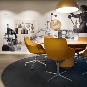 Arper-Poltroncina-bassa-Aston-con-meccanismo-di-ritorno-Longho-Design-Palermo