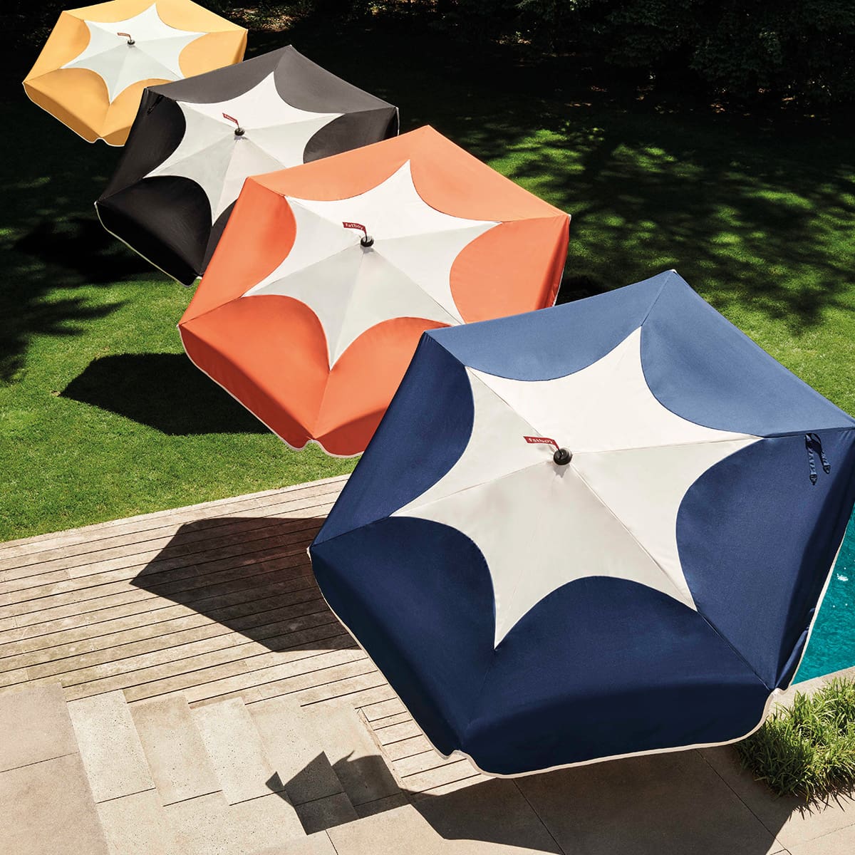 Fatboy-Ombrellone-da-giardino-Sunshady-Anthracite-Longho-Design-Palermo