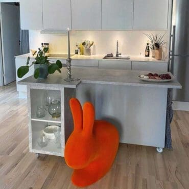 Qeeboo Sedia Coniglio Velvet Arancione 1 Longho Design Palermo