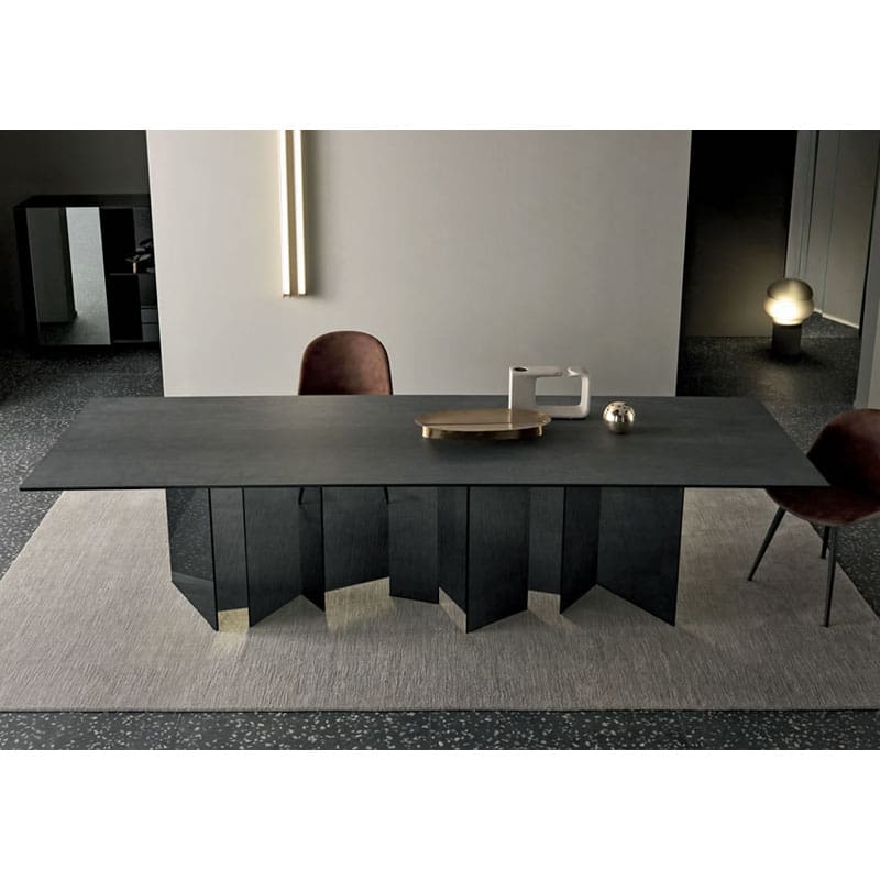 Tavolo da sala con top in vetro e gambe in legno incrociate - Candice