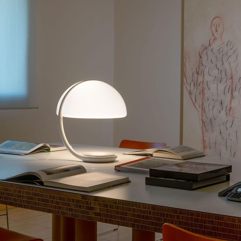 Martinelli Luce Lampada da tavolo Serpente bianco 1 Longho Design Palermo