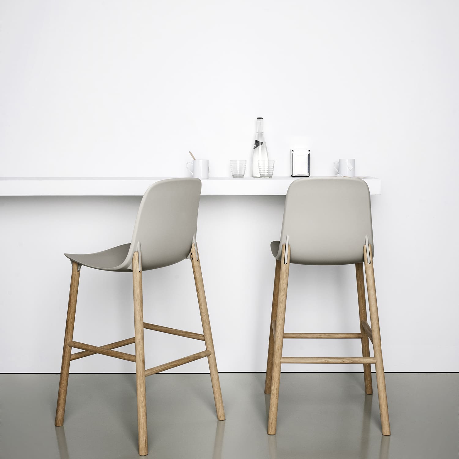 Kristalia- Sgabello Sharky alto 76 base faggio Longho Design Palermo