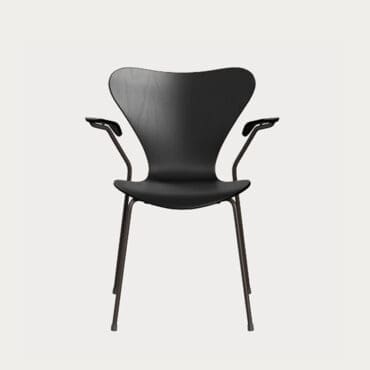 Fritz Hansen - Poltrona Series 7 base Bronze scocca Black Ash con feltrini