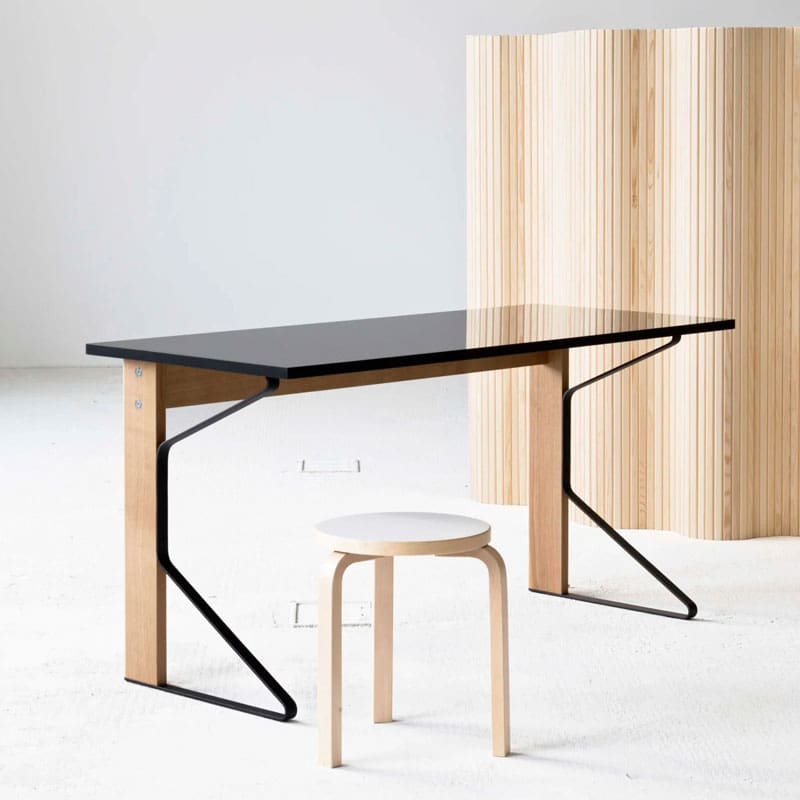 Artek Scrittoio Kaari gambe rovere top HPL nero lucido 2 longho design palermo