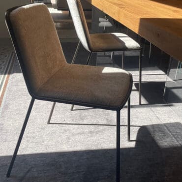 Lago - Sedia Pletra rivestimento tessuto Please gambe Peltro