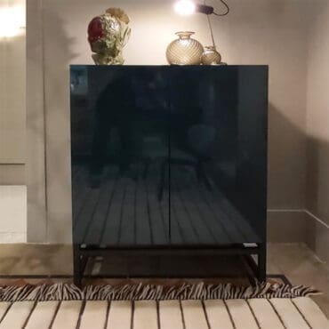 Minotti Contenitore Harvey laccato lucido petrolio con rialzo Longho Design Palermo