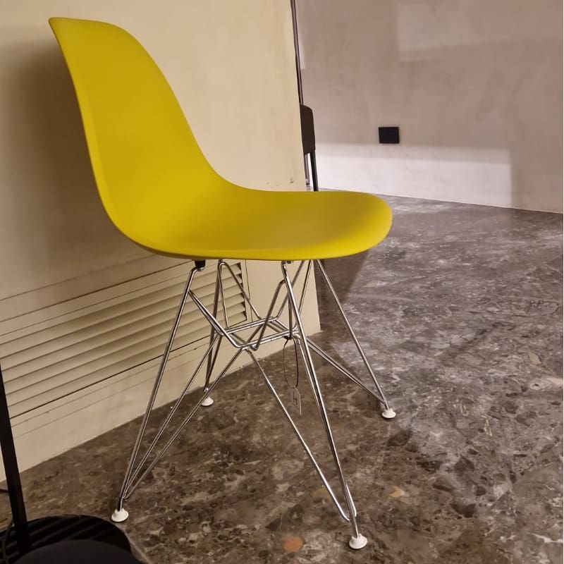 Vitra Eames Plastic Side Chair RE DSR Citron 2 Longho Design Palermo