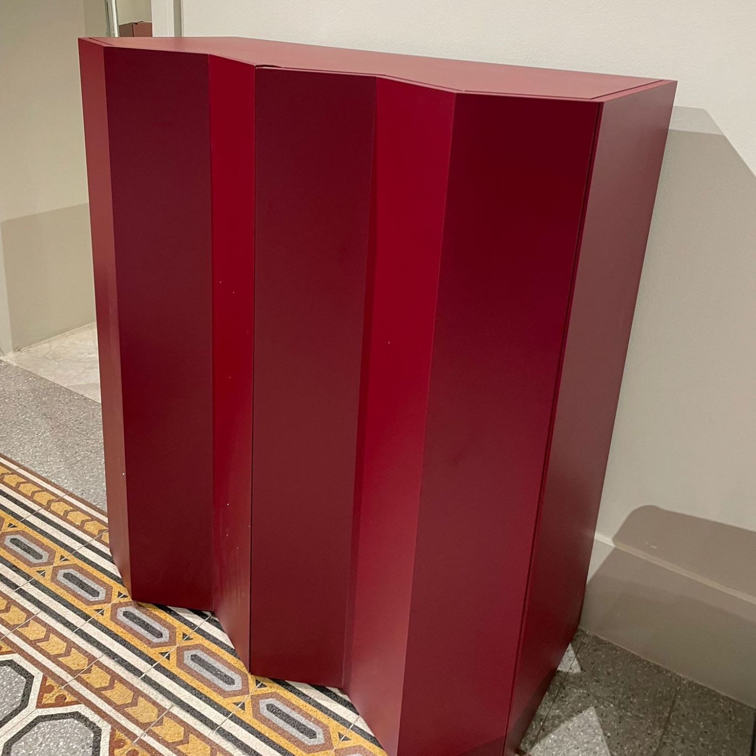 Zanotta Madia Z24 726 con LED Amaranto 1 Longho Design Palermo