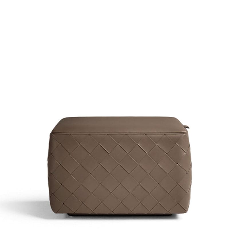 Poltrona Frau Pouf Grant De Luxe rivestimento ColorSphere 60x45 Longho Design Palermo